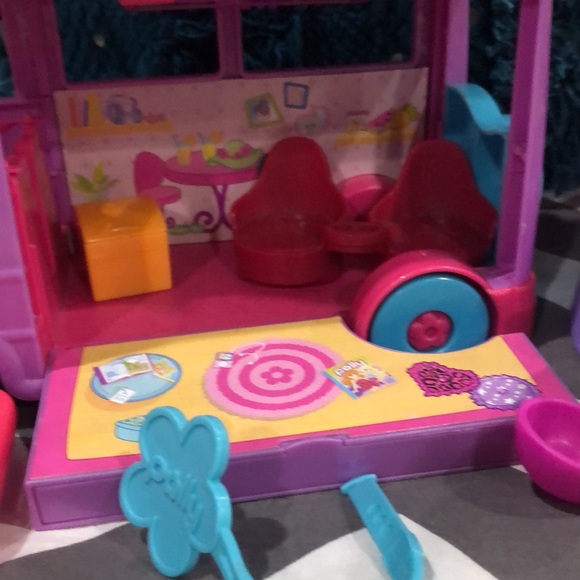 Polly Pocket Waterpark and Van set + accessories - Picture 7 of 11